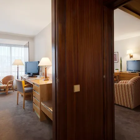 Tivoli コインブラ