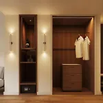 Tivoli Hotel 4*