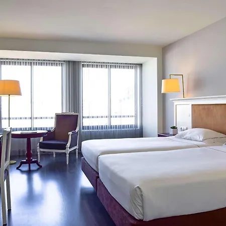 Tivoli Hotel 4*
