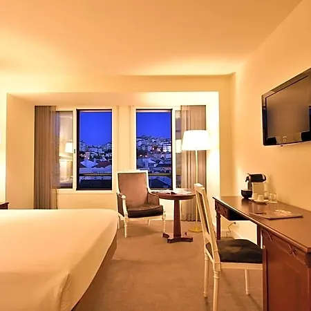 Hotel Tivoli 4*